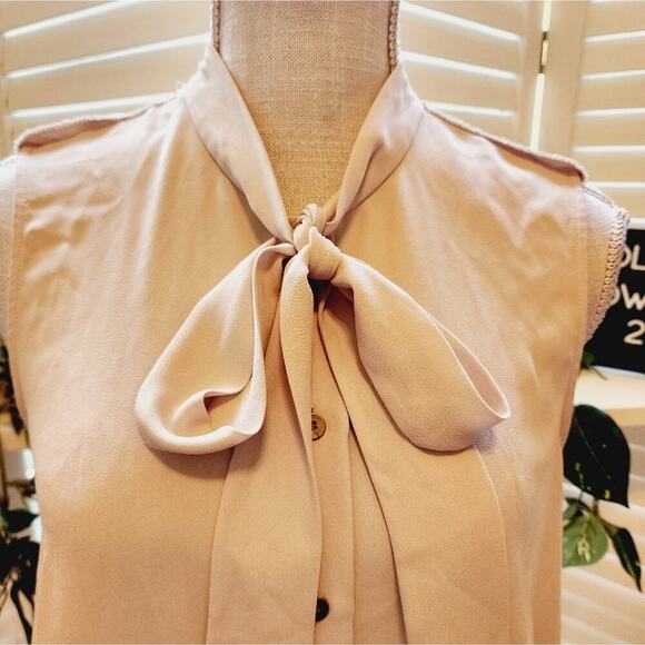 RACHEL RACHEL ROY PEPLUM CREAM TIE BLOUSE SIZE MED - Picture 2 of 8